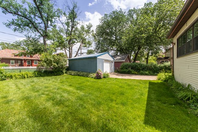 1521 S Prospect Ave, Home with 4 bedrooms, 3 bathrooms and null parking in Park Ridge IL | Image 25