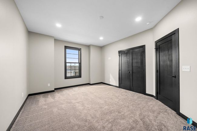 8617 W Shoreline Pl, Townhouse with 3 bedrooms, 3 bathrooms and null parking in Sioux Falls SD | Image 17