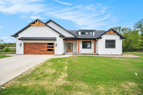 2033 Sienna St, Kalamazoo, MI, 49009-3821 | Card Image