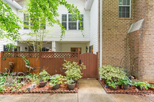 320 Summerwalk Cir, Chapel Hill, NC, 27517-8658 | Card Image