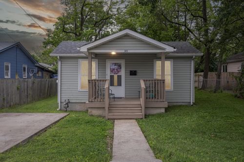 388 Bassett Ave, Lexington, KY, 40502-1542 | Card Image