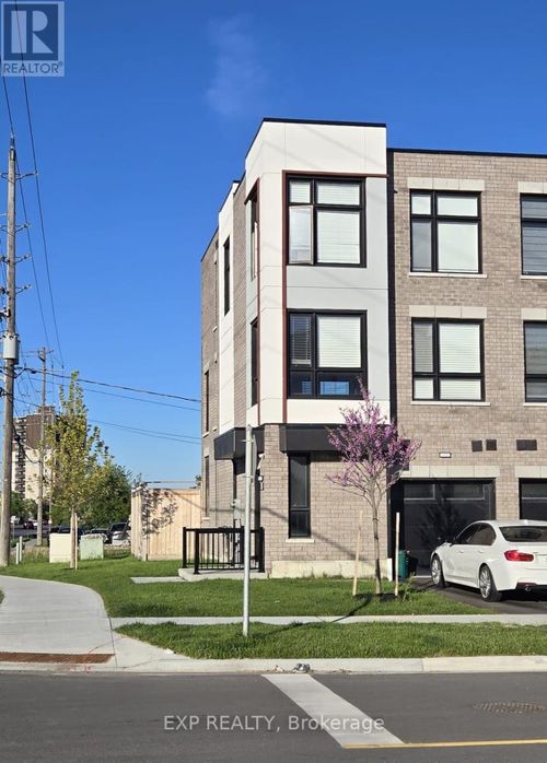 1 Pegler Street, Ajax (South West), ON, L1S7M3 | Card Image