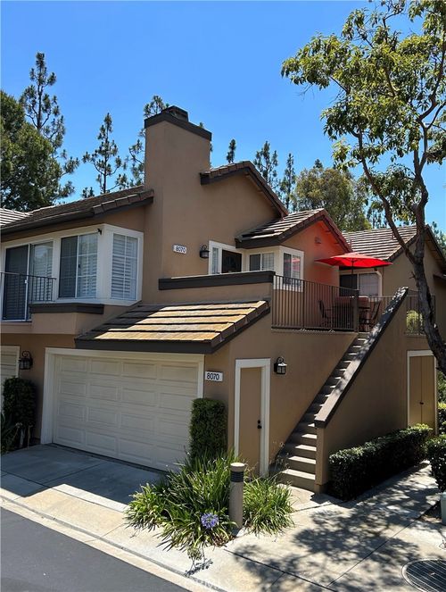 8070 E Goldenrod Ln, Anaheim, CA, 92808-1937 | Card Image