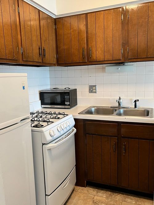 apt-302-510 W Fullerton Pkwy, Chicago, IL, 60614-5959 | Card Image