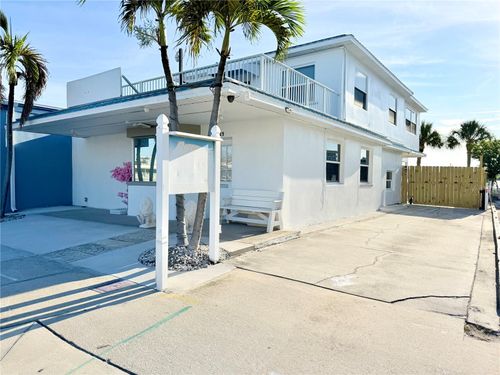 17729 Gulf Blvd, Redington Shores, FL, 33708-1233 | Card Image