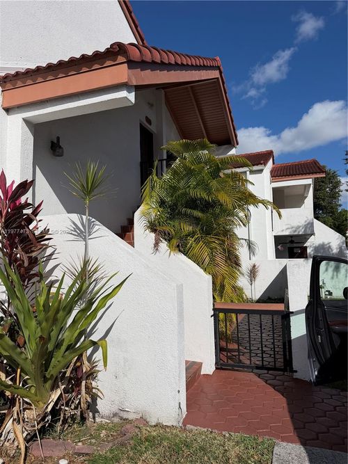 11-7525 Sw 153rd Pl, Miami, FL, 33193-1725 | Card Image