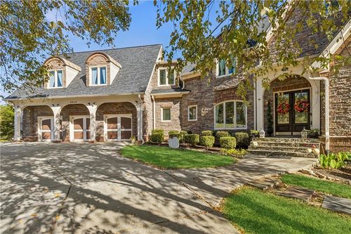 4826 Rose Heights Dr, Flowery Branch, GA, 30542-6462 | Card Image