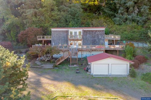 1112 Acacia Av, Garibaldi, OR, 97118 | Card Image