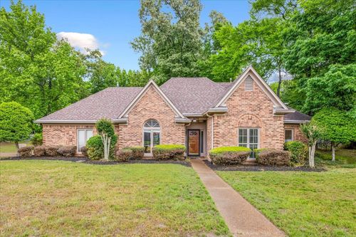 8752 Carrollwood Ln E, Cordova, TN, 38016-4627 | Card Image