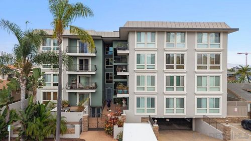 4g-3939 Illinois, San Diego, CA, 92104 | Card Image