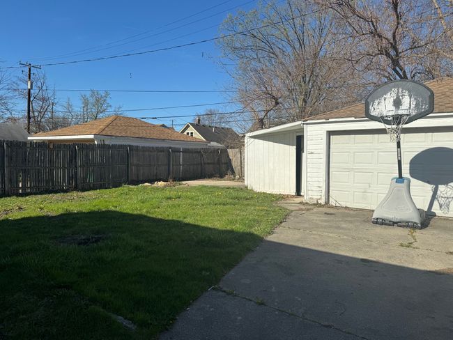 22051 Firwood Ave, House other with 3 bedrooms, 2 bathrooms and null parking in Eastpointe MI | Image 23