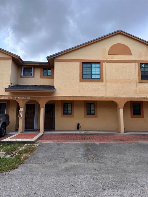 4-5-1595 Sw 122nd Ave, Miami, FL, 33184-2839 | Card Image