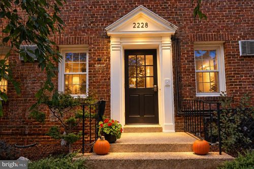 3-2228 40th St Nw, WASHINGTON, DC, 20007-1738 | Card Image