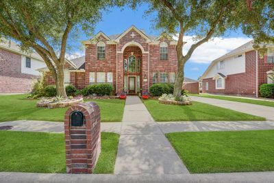 238 Boardwalk Parkway, House other with 4 bedrooms, 2 bathrooms and null parking in Stafford TX | Image 2