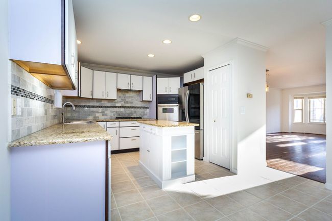 6173 Elarz Dr, Condo with 4 bedrooms, 3 bathrooms and null parking in Troy MI | Image 9