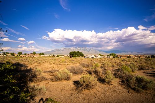 4 Don Julio Rd, Corrales, NM, 87048-6016 | Card Image