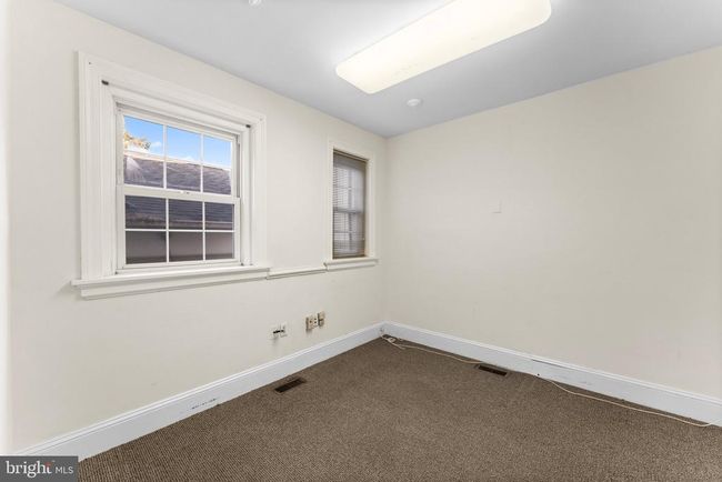 95 N Main St, Home with 0 bedrooms, 3 bathrooms and null parking in Kilmarnock VA | Image 4