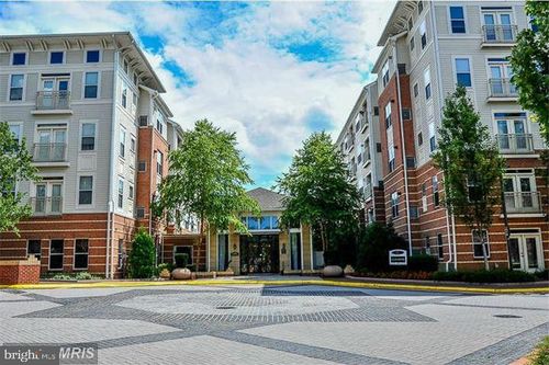 unit-104-9480 Virginia Center Blvd, VIENNA, VA, 22181-4808 | Card Image