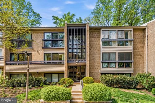 200d-2116 Green Watch Way, RESTON, VA, 20191-2425 | Card Image
