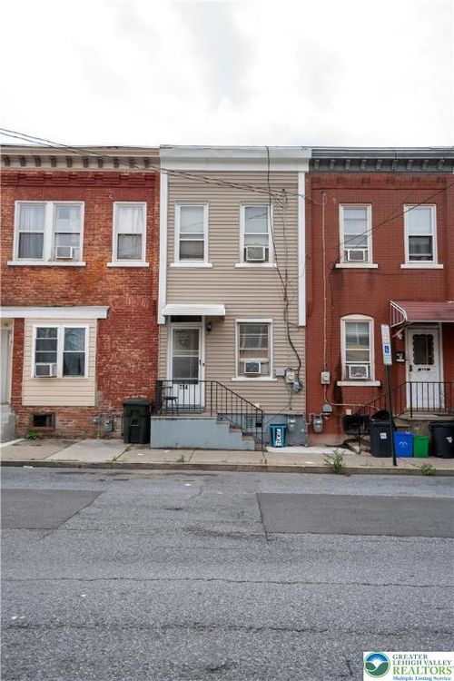 754 E 5th St, BETHLEHEM, PA, 18015-1828 | Card Image
