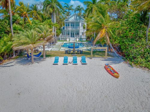 75761 Overseas Hwy, Islamorada, FL, 33036-4017 | Card Image
