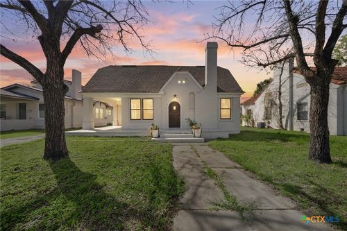 1008 E Main St, Gatesville, TX, 76528-1455 | Card Image