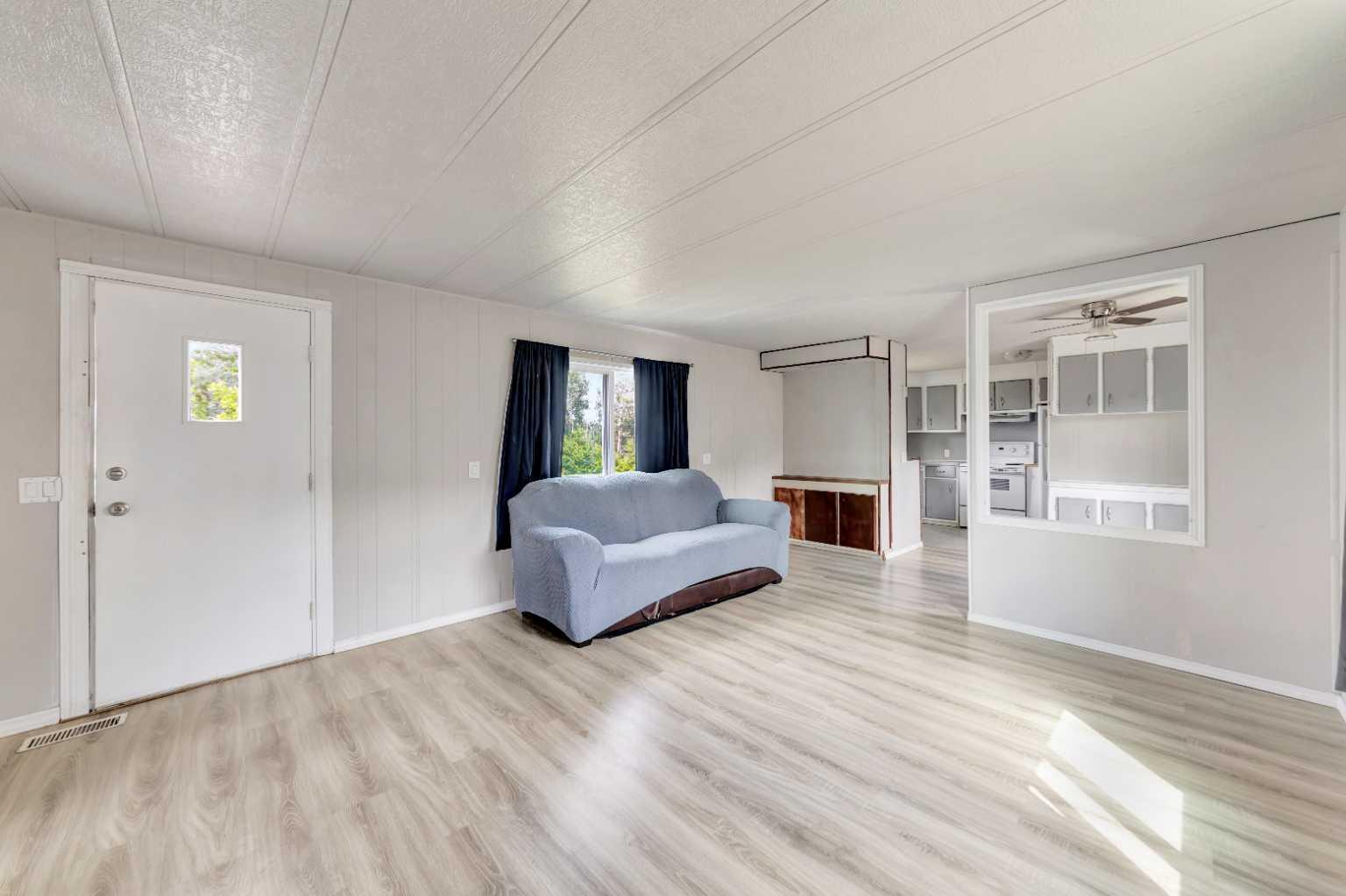 Residential in Paradise Hill 5