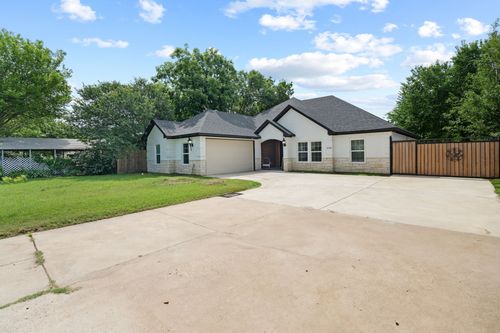 3708 Columbine Dr, Everman, TX, 76140-3504 | Card Image