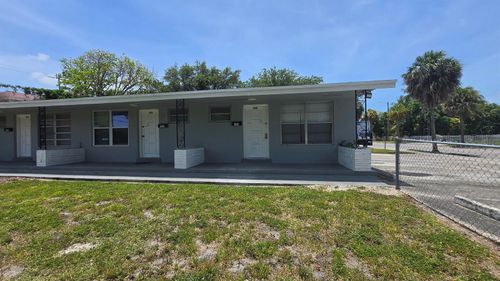 1870-1870 Ne 161st St, North Miami Beach, FL, 33162-4834 | Card Image