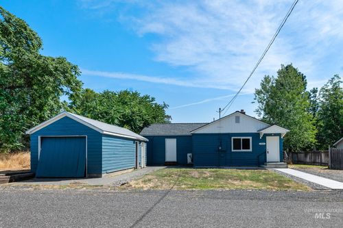 2344 Valleyview Dr, Clarkston, WA, 99403-1239 | Card Image