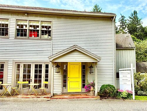 studio-790 Route 35, Lewisboro, NY, 10518 | Card Image