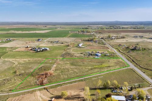 157 E 552 N, Shoshone, ID, 83352-5220 | Card Image