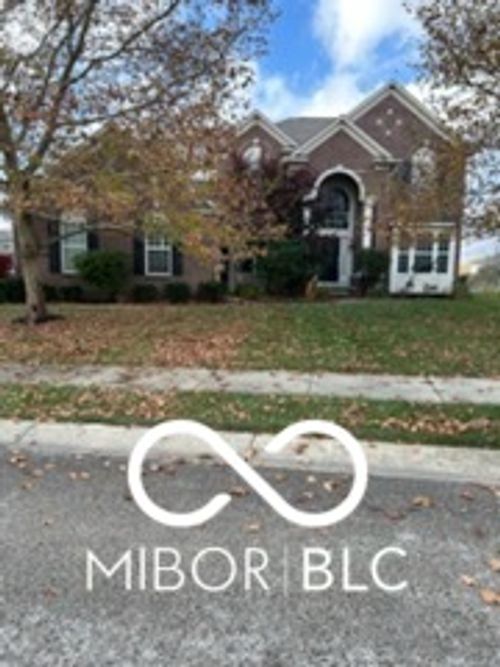 13668 Fossil Dr, Carmel, IN, 46074-2306 | Card Image