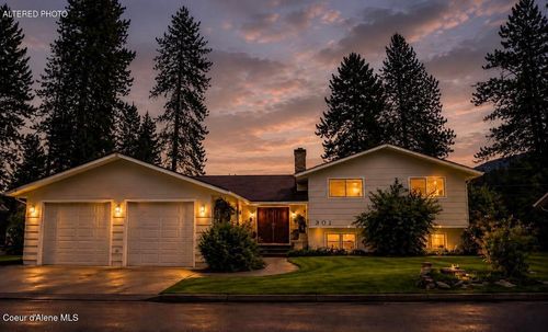 301 Woodland Dr, Pinehurst, ID, 83850-8711 | Card Image