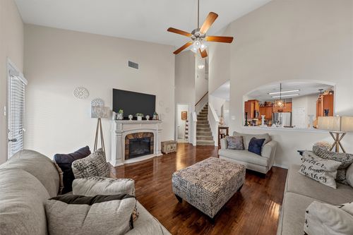 11333 Haggerman Dr, Lorena, TX, 76655-3860 | Card Image