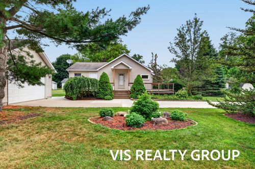 125 E Jefferson Street, Newaygo, MI, 49337 | Card Image