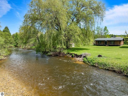 2028 Boardman Plains Rd E, Traverse City, MI, 49696-8231 | Card Image