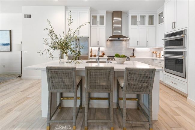 2046 Doheny Pl, Condo with 3 bedrooms, 4 bathrooms and 2 parking in Capistrano Beach CA | Image 9