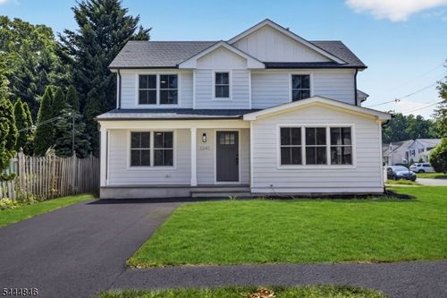 2240 Evergreen Ave, Scotch Plains, NJ, 07076-1956 | Card Image
