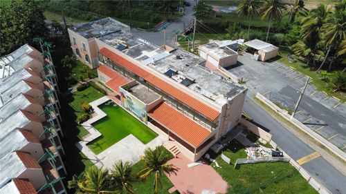 PR-9911 Hotel Parador Palmas De Lucia, Yabucoa, PR, 00767 | Card Image