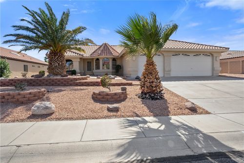 3737 Siesta Dr, Bullhead City, AZ, 86442-8771 | Card Image