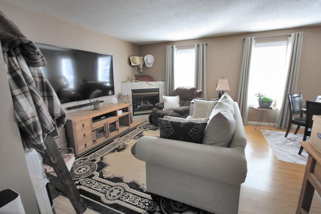 1004 Penrith Crescent Se, Home with 5 bedrooms, 2 bathrooms and 1 parking in Calgary AB | Image 6