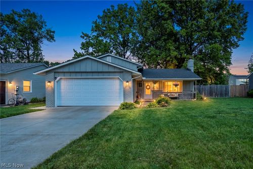 4621 Tanglewood Dr, Lorain, OH, 44053-3055 | Card Image