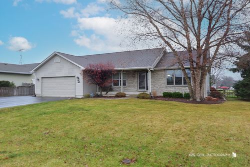 10106 Sharon Ln, Hebron, IL, 60034-8849 | Card Image