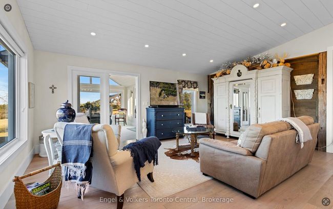 9263 County Rd, House other with 3 bedrooms, 3 bathrooms and 10 parking in Duntroon ON | Image 8
