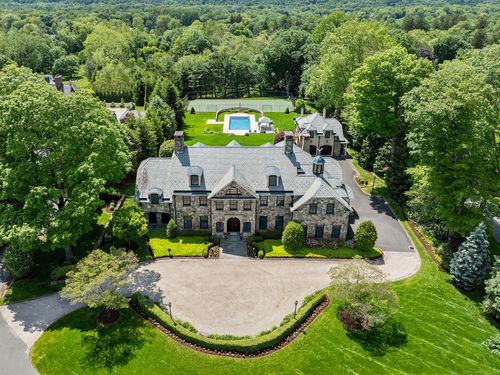 61 High Ridge Ave, Ridgefield, CT, 06877-4901 | Card Image