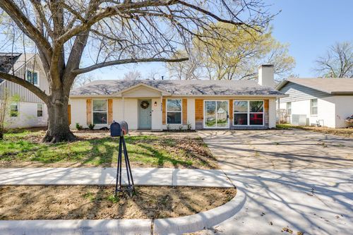 3413 Sunnydale Ln, Denton, TX, 76209-8407 | Card Image