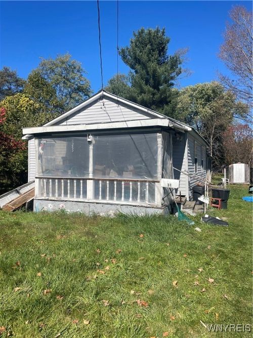 31 Norton St, Belmont, NY, 14813-1040 | Card Image