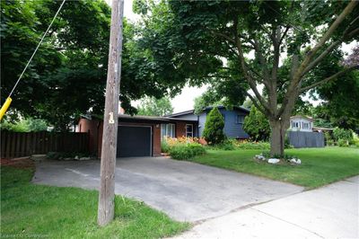 1 Briarwood Cres, House other with 3 bedrooms, 2 bathrooms and 3 parking in Hamilton ON | Image 2