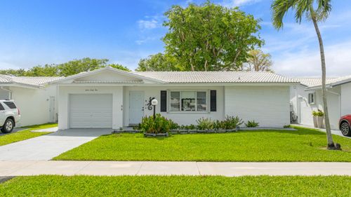1261 Nw 90th Dr, Plantation, FL, 33322-4447 | Card Image